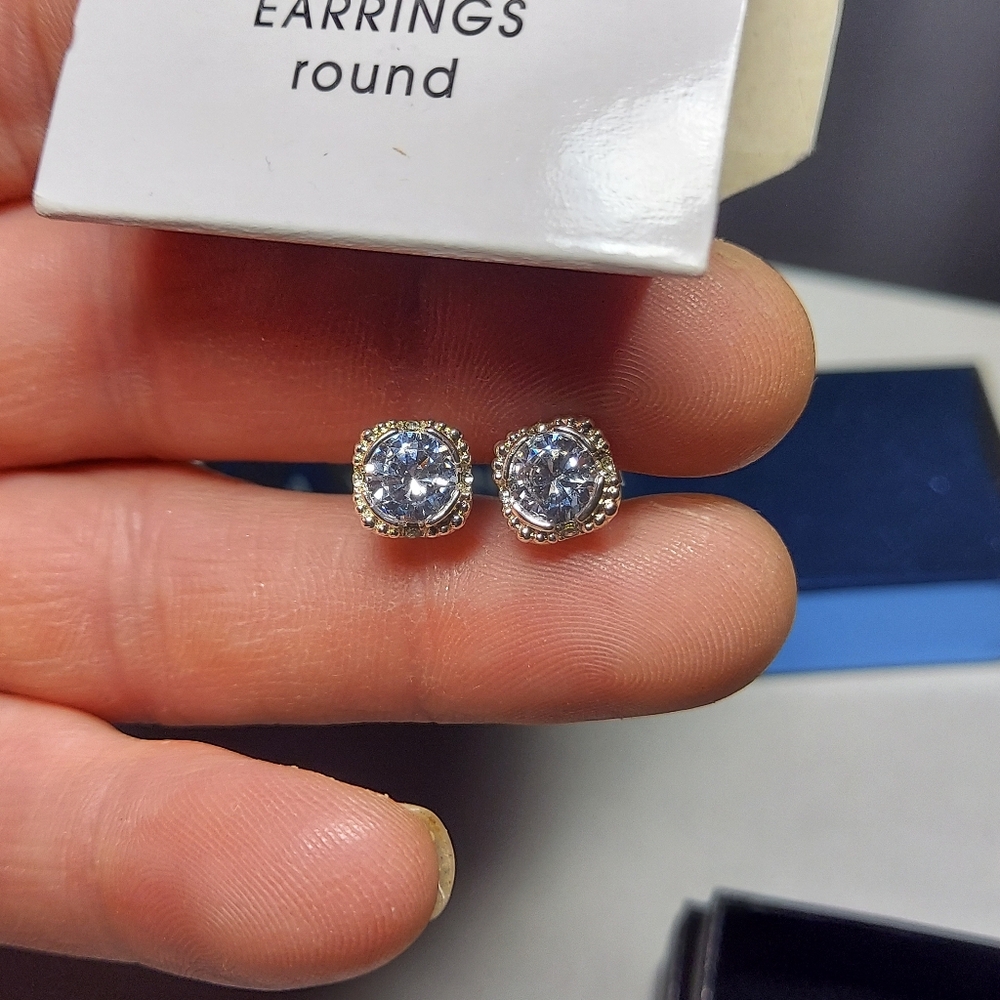 Vintage Avon Halo CZ Stud Round Earrings